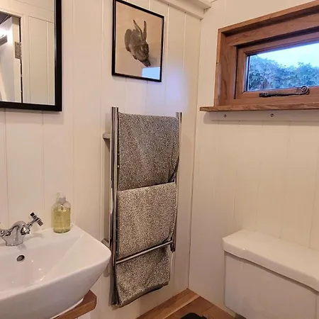 Plank Bridge Shepherds Hut In Orchard - Peaceful Escape For Two Сasa de vacaciones *