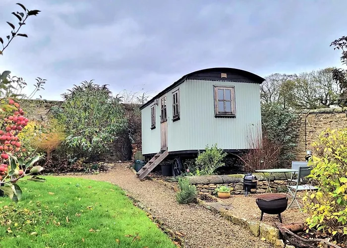 Plank Bridge Shepherds Hut In Apple Orchard & Bbq Sleeps 2 Feriehus East Ayton